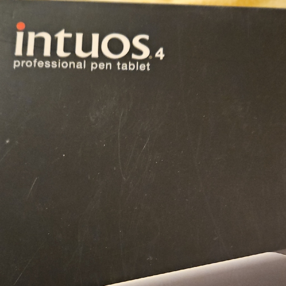 Intuos4 Professional Pen Tablet - Black